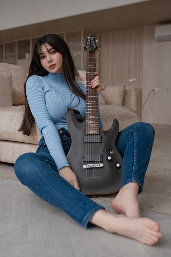 Call girl in Lucknow